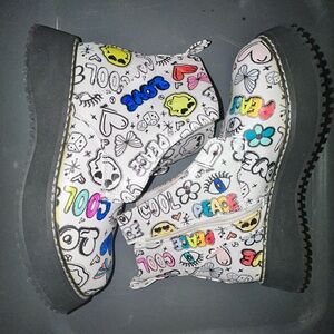 Madden Girl Kids Graphic Print Boots - White and Black